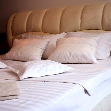 Grand Central Accomodation Doamnei2 Βουκουρέστι Εξωτερικό φωτογραφία