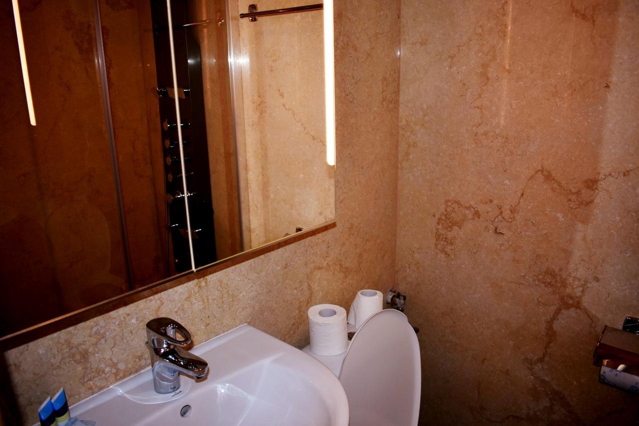 Grand Central Accomodation Doamnei2 Βουκουρέστι Εξωτερικό φωτογραφία